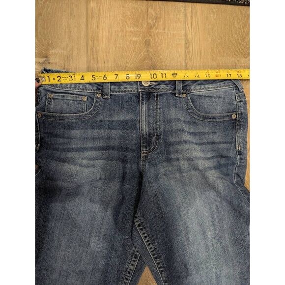 Maurices High Rise Curvy Flare Jeans - Picture 6 of 11